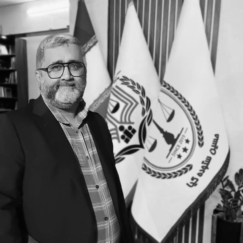 حسین ستوده کیا